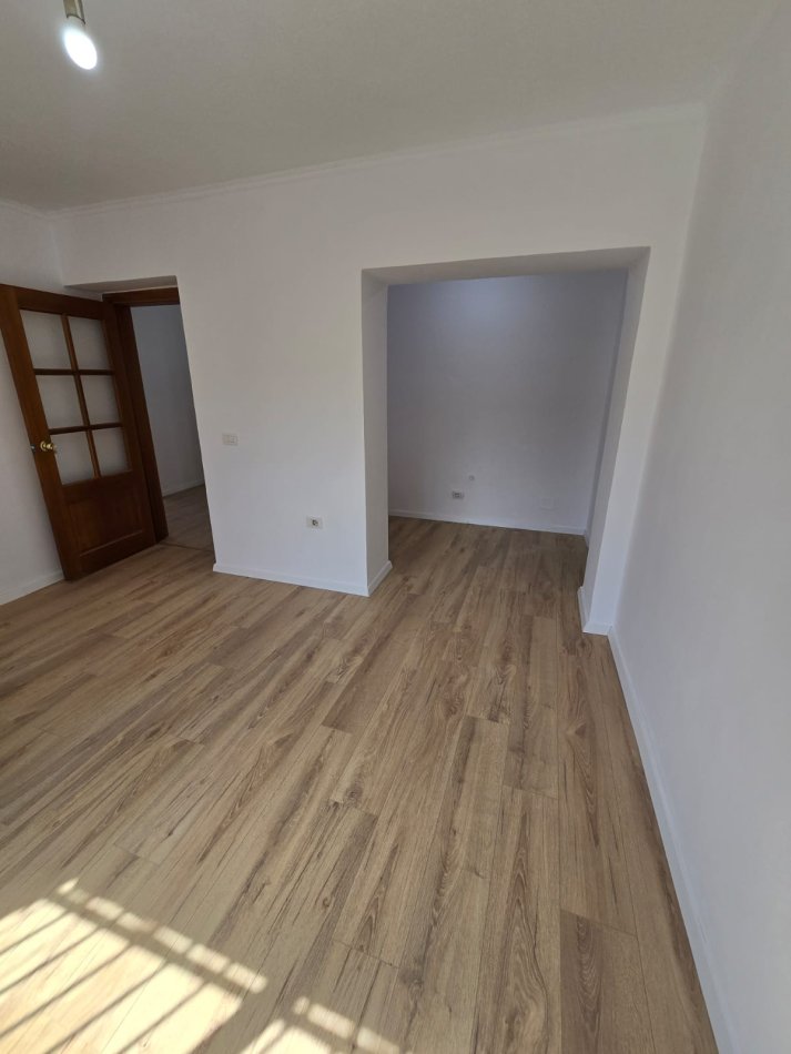Tirane, shitet apartament 2+1 Kati 1, 81 m² 138.000 € 