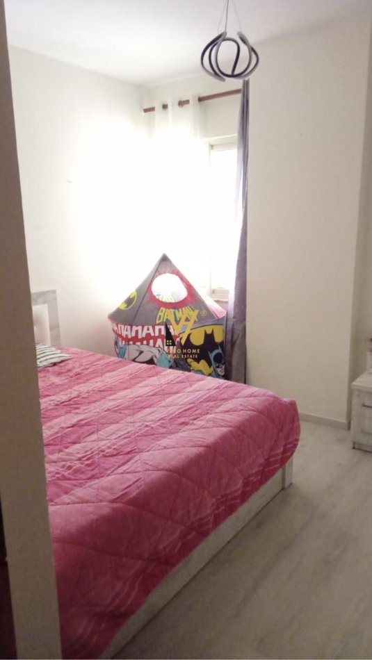 Tirane, jepet me qera apartament 1+1+Aneks+Ballkon Kati 2, 51 m² 400 € (UNAZA E RE)