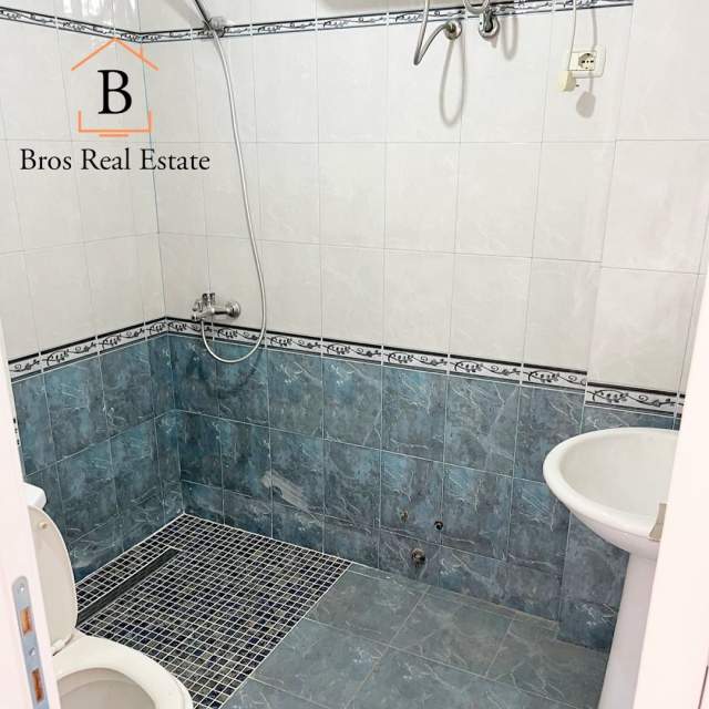 Tirane, jepet me qera apartament 2+1+BLK Kati 4, 110 m² 400 Euro (Rruga Jordan Misja,Bulevardi Ri)