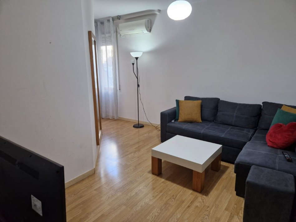 Tirane, jepet me qera apartament 1+1 Kati 1, 68 m² 500 € (Don Bosko)