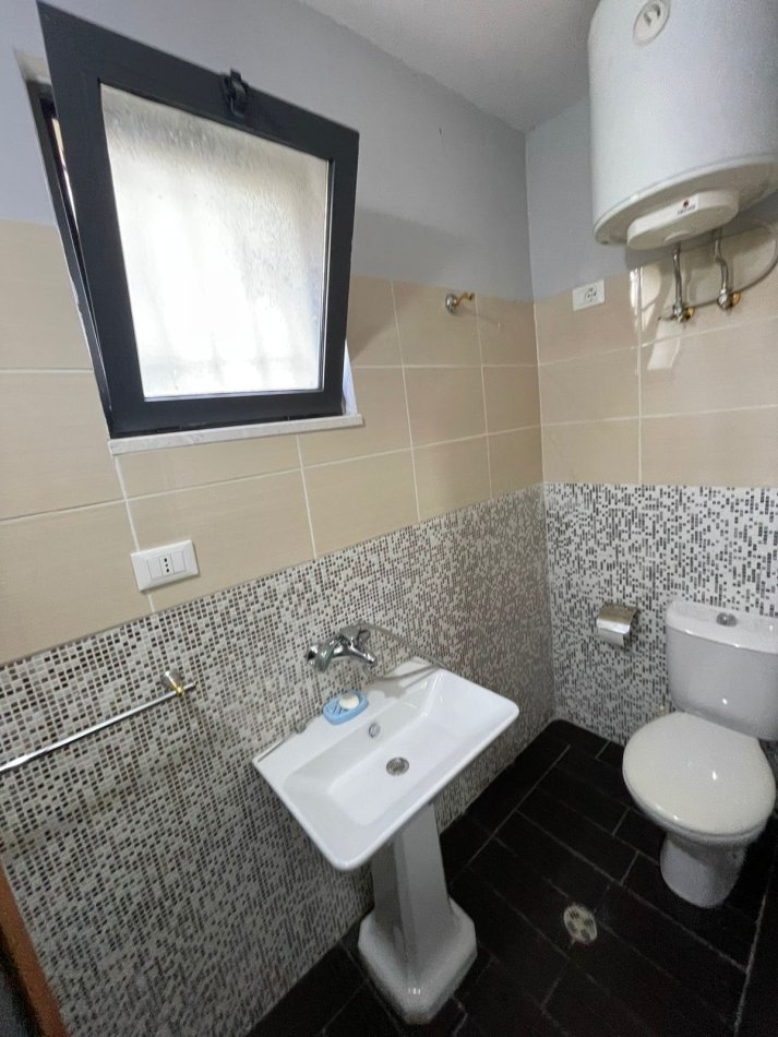 Tirane, shitet apartament 3+1 Kati 1, 91 m² 140.000 € (Ali Demi)