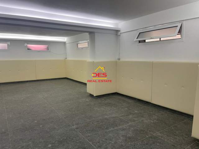 Vlore, jepet me qera ambjent biznesi Kati -1, 146 m² 500 Euro (Rruga Çamëria, Vlorë)