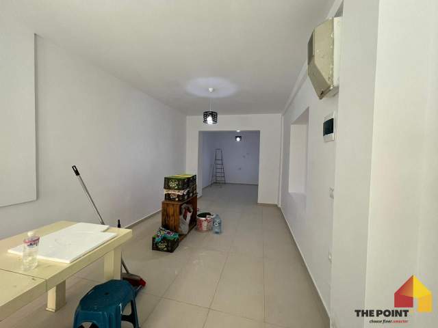 Tirane, shitet zyre Kati 0, 43 m² 3.000 Euro/m2 (Rruga Vangjush Furxhi)