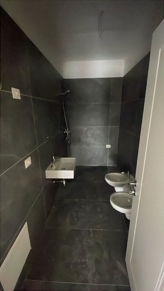 Tirane, shitet apartament 1+1 Kati 4, 87 m² 149.000 € (Filip Jano)