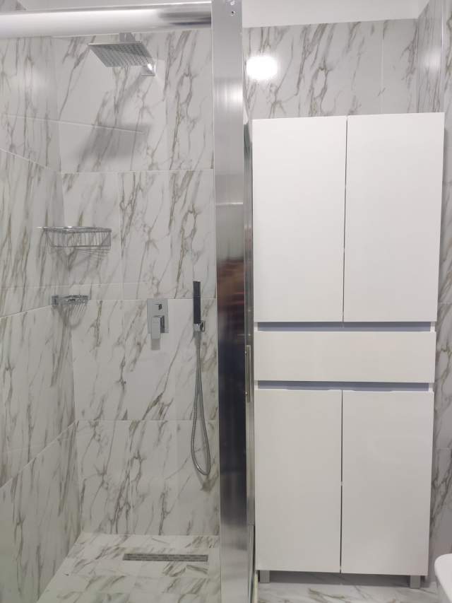 Tirane, jepet me qera apartament 2+1+BLK Kati 3, 110 m² 600 Euro (Ali Demi)