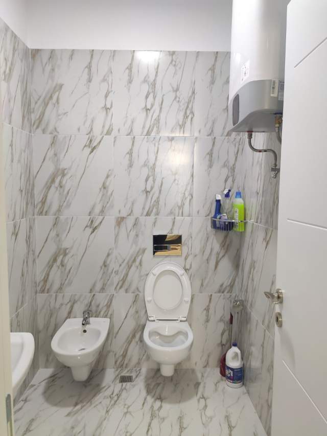 Tirane, jepet me qera apartament 2+1+BLK Kati 3, 110 m² 600 Euro (Ali Demi)
