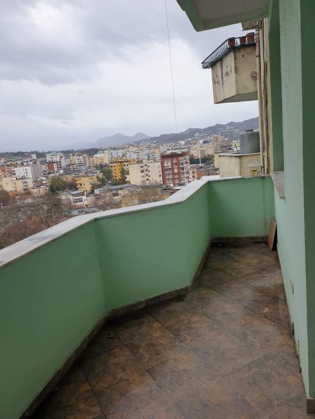 Tirane, jepet me qera apartament 2+1+A+BLK Kati 10, 90 m² 400 Euro (Bul Gjergj Fishta)
