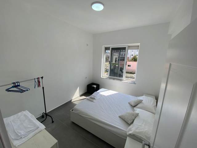 Tirane, jepet me qera apartament Kati 2, 69 m² 500 Euro (Rruga e Dibres)