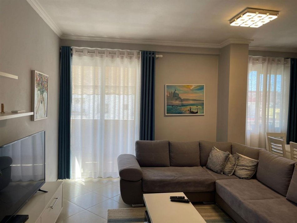 Tirane, jepet me qera apartament 2+1+Ballkon Kati 8, 90 m² 480 € (Astir , rruga teodor keko te bar 2 palmat)