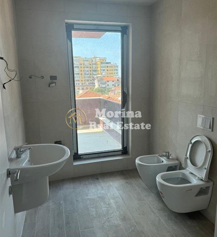 Tirane, jepet me qera apartament 2+1 Kati 2, 95 m² 700 € (Myslym Shyri)