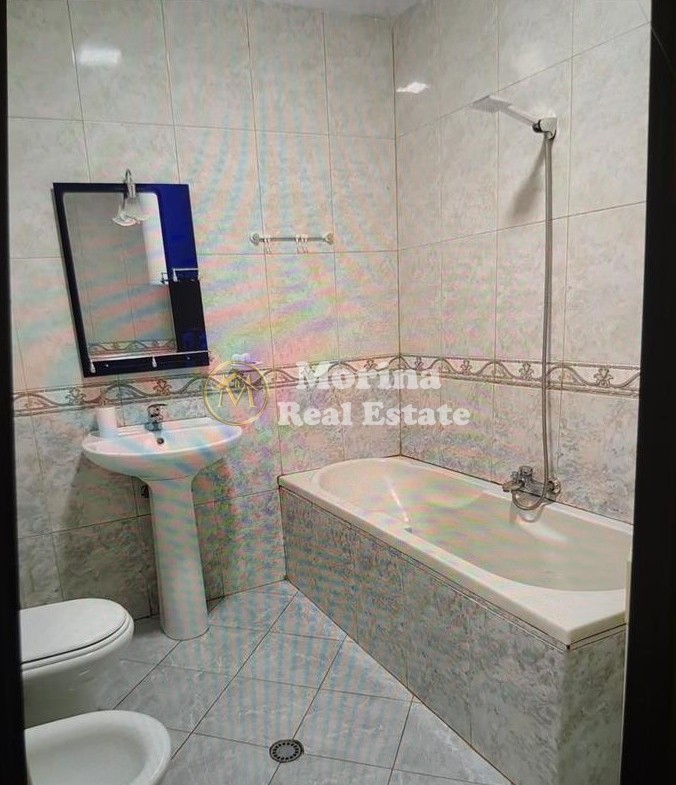 Tirane, jepet me qera apartament 2+1 Kati 9, 94 m² 650 € (Ish Stacioni Trenit)