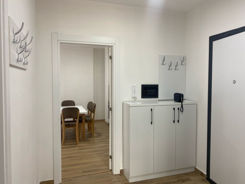 0683487469  Tirane, jepet me qera apartament 2+1+Aneks+Ballkon Kati 3, 113 m² 650 € (Bulevardi i Ri)