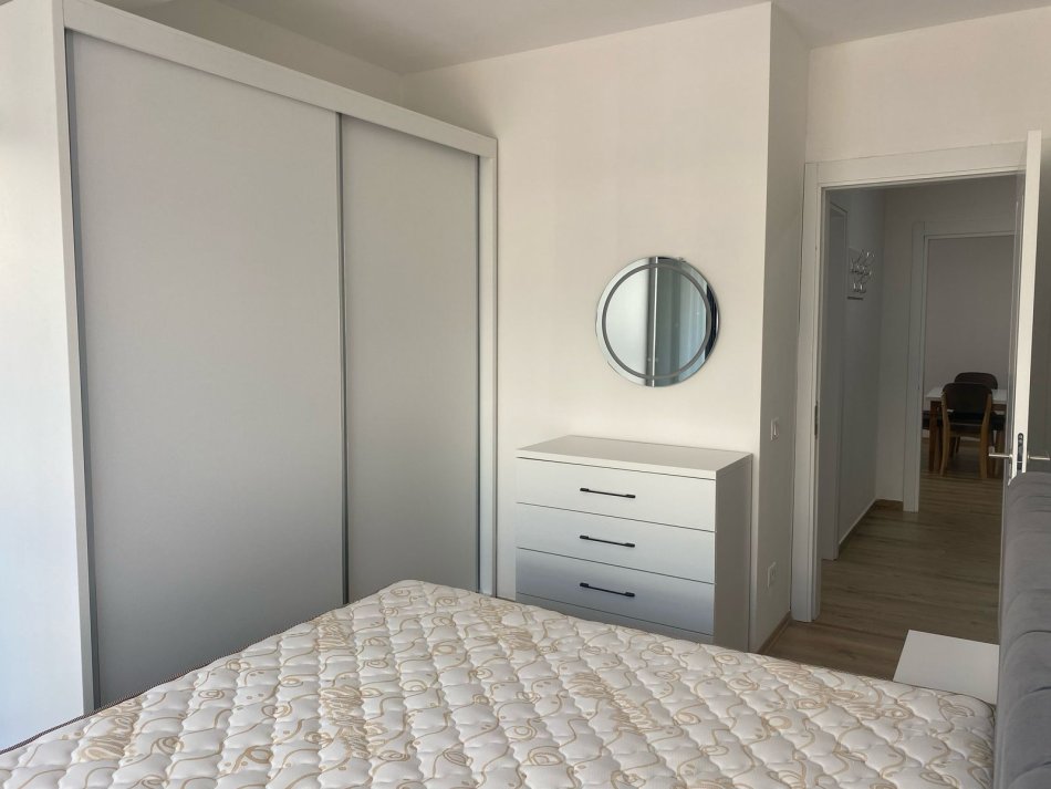 0683487469  Tirane, jepet me qera apartament 2+1+Aneks+Ballkon Kati 3, 113 m² 650 € (Bulevardi i Ri)