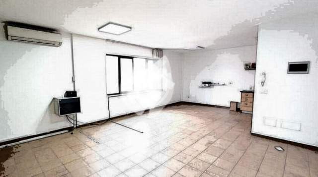 Tirane, jepet me qera zyre Kati 10, 93 m² 400 Euro (Barrikadave)