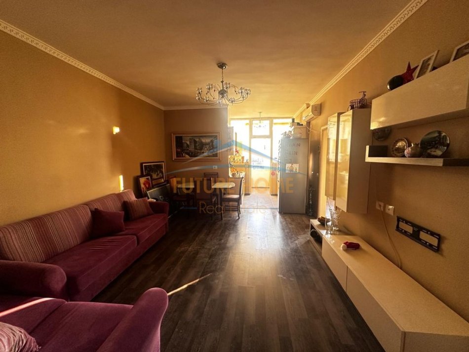 0683487469 Tirane, jepet me qera apartament 2+1+Ballkon Kati 7, 76 m² 450 € (Rruga Shefqet Kuka , Fresk)