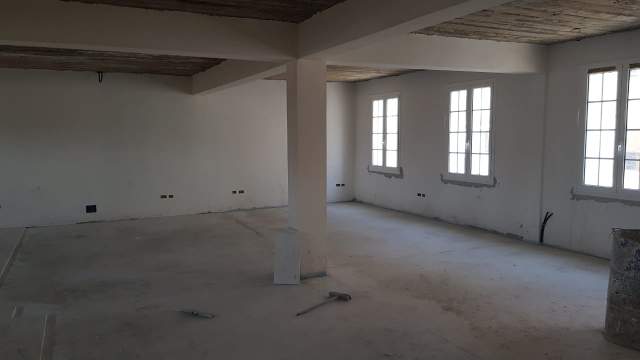 Elbasan, shitet Vile 880 m² 550.000 Euro