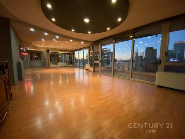Tirane, jepet me qera zyre Kati 4, 210 m² 2.800 Euro (ETC)