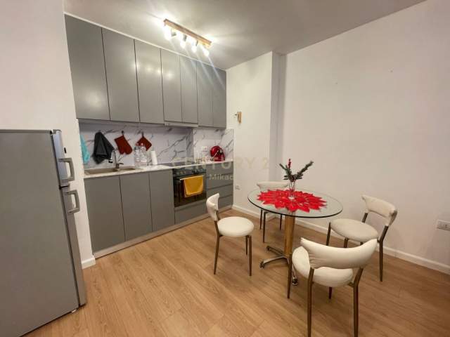 Tirane, shes garsonier 1+1 Kati 9, 50 m² 77.500 Euro (Selvia)