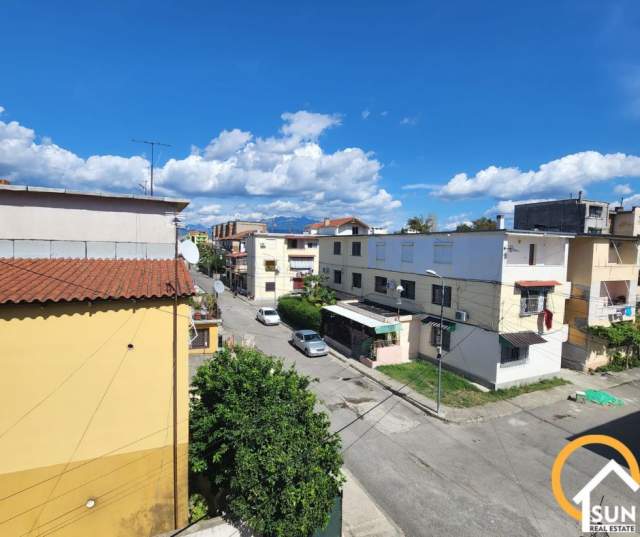 Shkoder, shitet apartament 1+1+A Kati 3, 56 m² 35.000 Euro (RRUGA ALI SPAHIJA)
