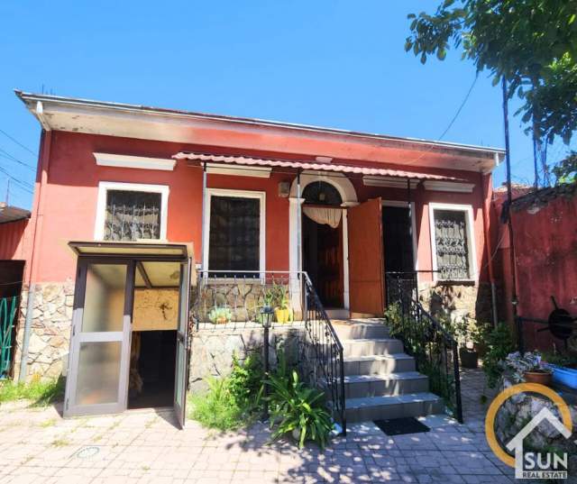 Shkoder, shitet shtepi 1+1 Kati 0, 140 m² 140.000 Euro (TRUMA GUGAJT E REJA)