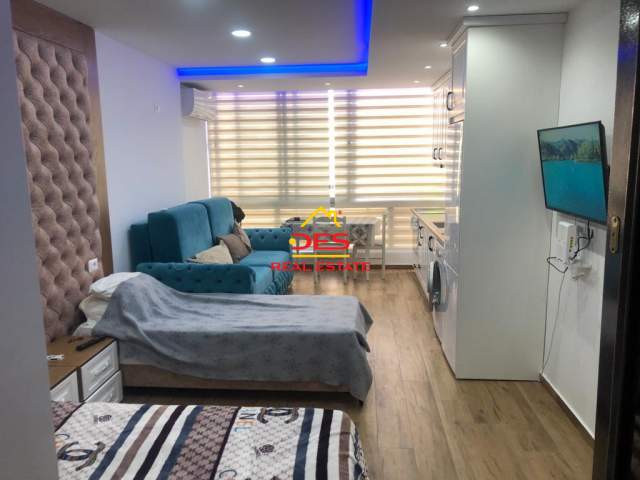Vlore, jepet me qera garsonier Kati 2, 40 m² 300 Euro (Rruga Murat Terbaci)
