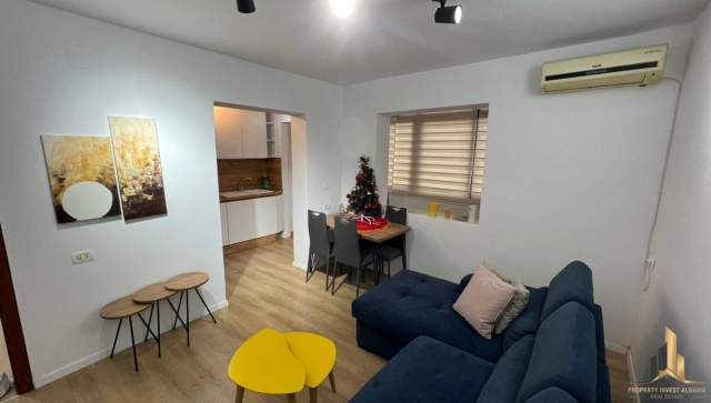 Tirane, jepet me qera apartament 2+1 Kati 5, 78 m² 500 Euro (Rruga Durresit)