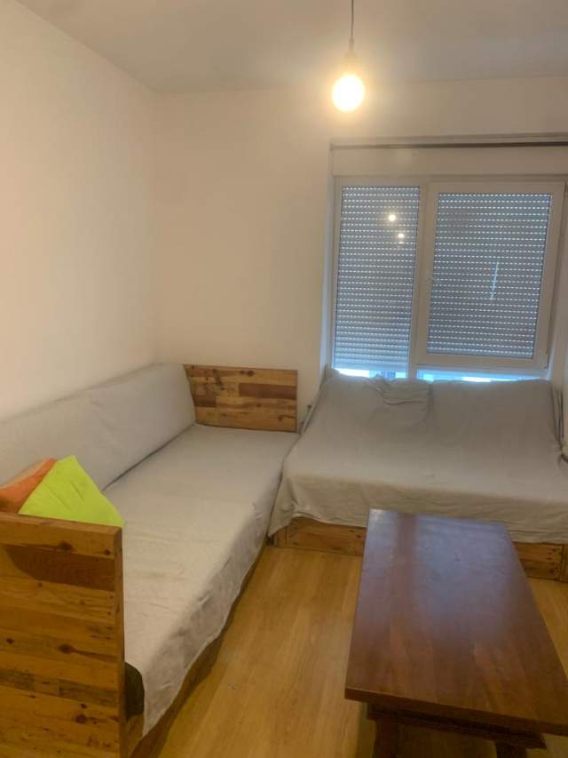 Tirane, jepet me qera apartament 2+1+BLK Kati 7, 84 m² 55.000 Leke (Frosina Plaku)
