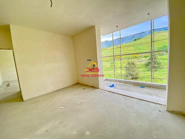 Vlore, shitet apartament 1+1+BLK Kati 0, 60 m² 90.000 Euro (Vlore,Radhime)
