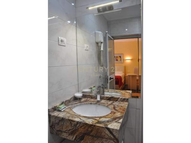 Tirane, shes hotel Kati 0, 413 m² (Rruga e Elbasanit)