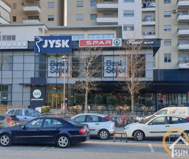 Shkoder, shitet ambjent biznesi Kati 1, 1.580 m² 1.106.000 Euro (TEK BEXHISTENI)