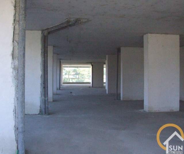 Shkoder, shitet ambjent biznesi Kati 2, 1.114 m² 445.600 Euro (TEK BEXHISTENI SHKODER)
