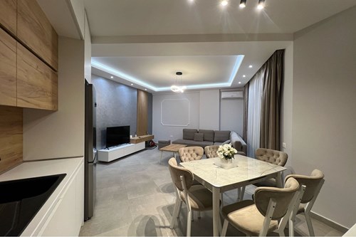 Tirane, jepet me qera apartament 2+1 , 98 m² 750 € (Rruga e Dibres)