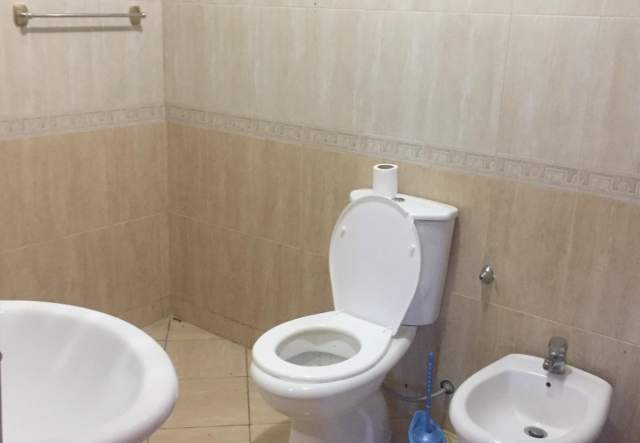 Elbasan, jepet me qera apartament 85 m² 20.000 Leke