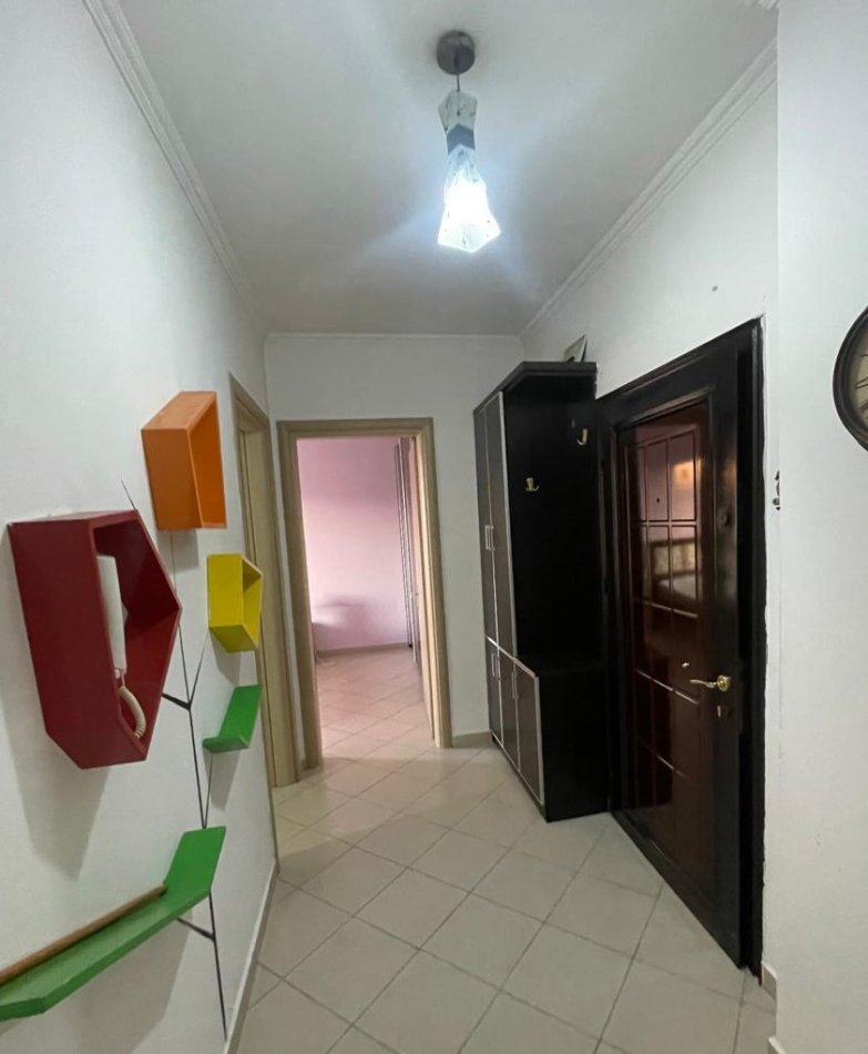 Tirane, shitet apartament 2+1 Kati 6, 99 m² 125.000 € (YZBERISHT)