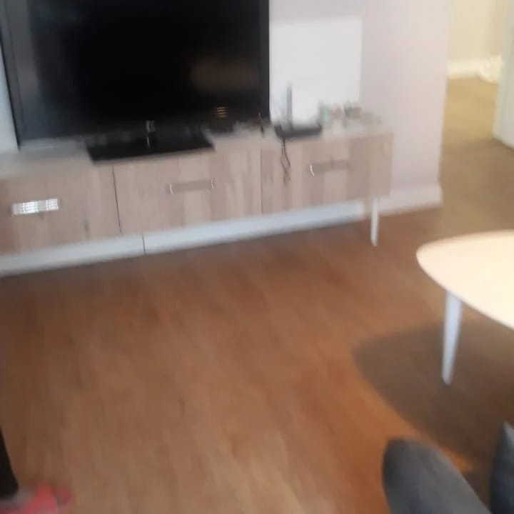 Tirane, jepet me qera apartament 2+1+Ballkon Kati 2, 80 m² 570 € (Myslym shyr , te drejtoria e policise)