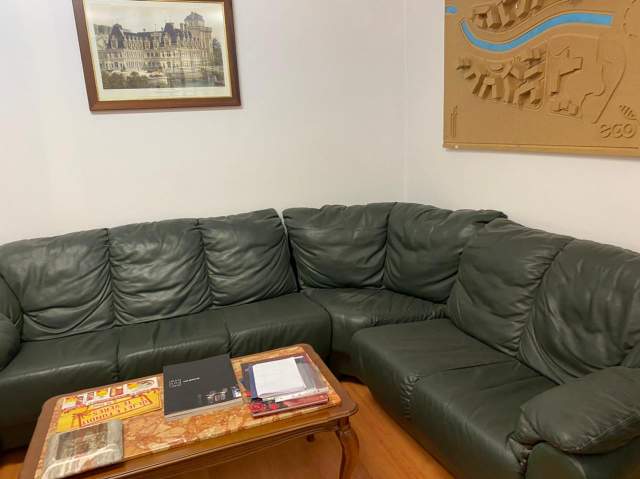 Tirane, shitet zyre 223 m² 300.000 Euro
