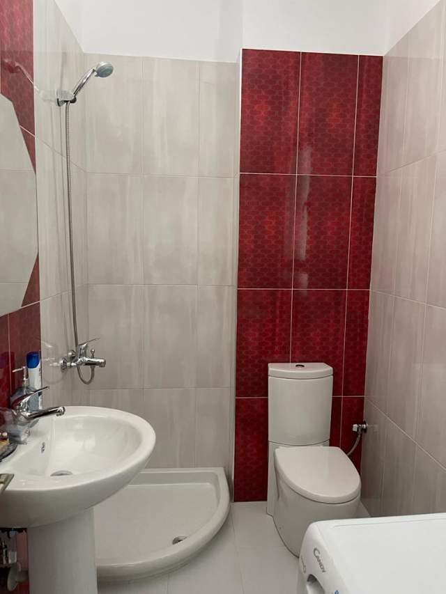 Tirane, jepet me qera apartament 1+1+A+BLK Kati 3, 75 m² 240 Euro (Ali Shefqeti)