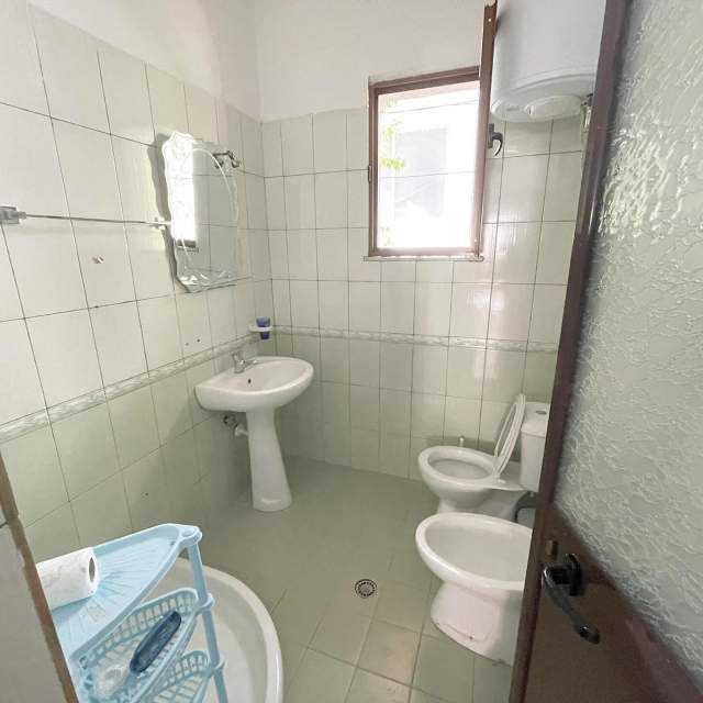 Tirane, jepet me qera Kati 1, 35.000 Leke (Rruga Ali Visha)