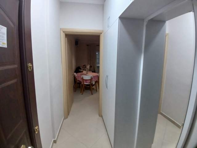 Durres, jepet me qera apartament Kati 4, 67 m² 300 Euro (Ne qender)