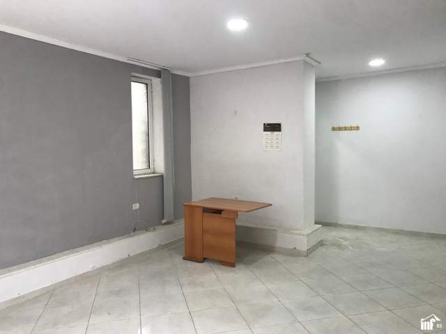 Tirane, shes dyqan Kati 0, 44 m² 95.000 Euro (RRUGA “TEFTA TASHKO KOCO”, PRANË PAZARIT TË RI)