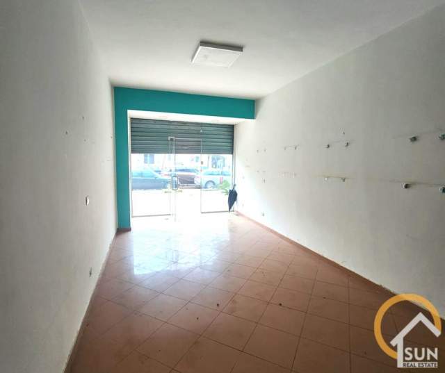Shkoder, jepet me qera ambjent biznesi Kati 0, 45 m² 20.000 Leke (BULEVARDI SKENDERBEU)