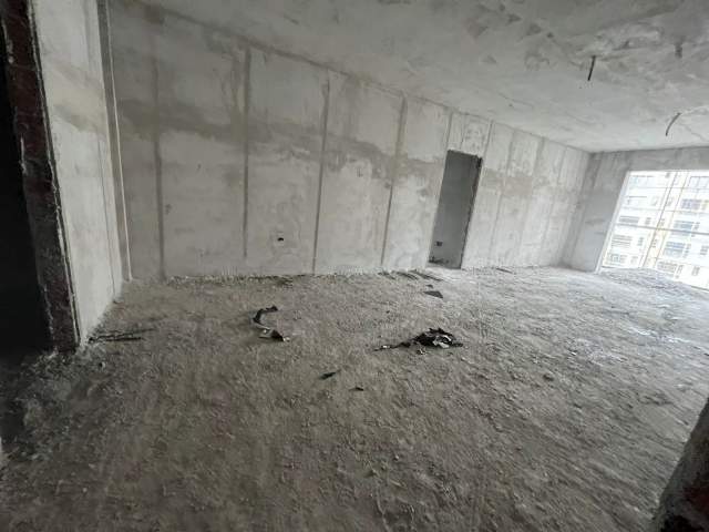 Tirane, shes apartament 3+1+A+BLK Kati 5, 162 m² 220.000 Euro (liqeni i thate)