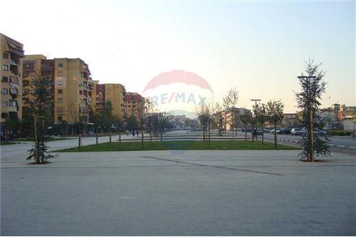 Tirane, shitet apartament 2+1 Kati 6, 101 m² 132.000 Euro (Fusha e Aviacionit)