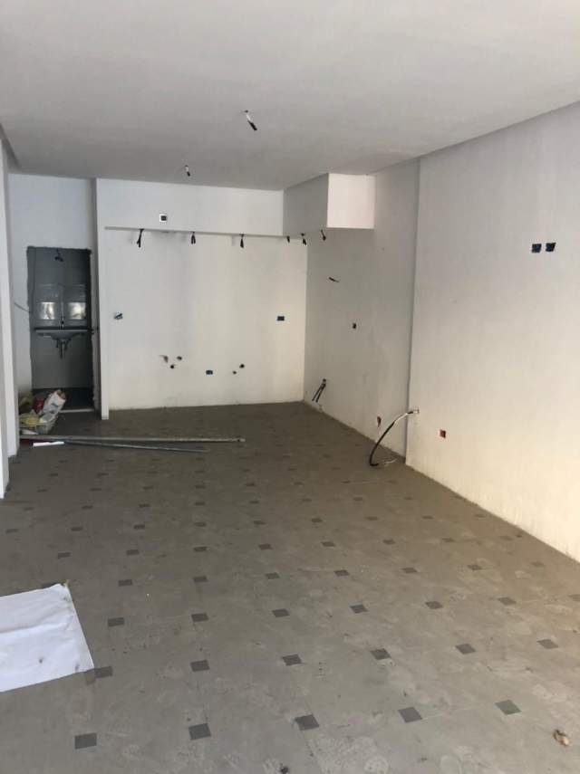 Tirane, shes dyqan Kati 0, 51 m² 57.000 Euro