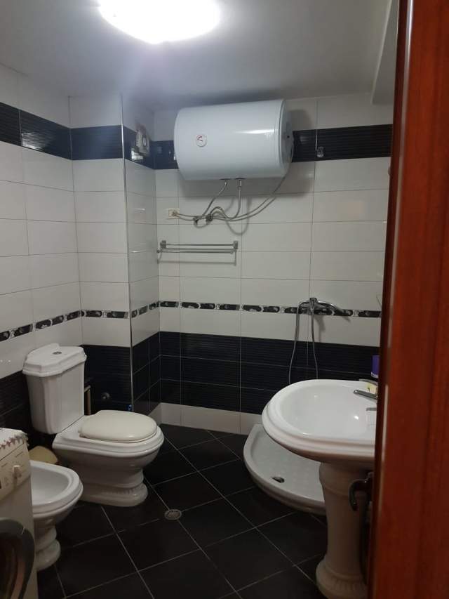 Tirane, jepet me qera apartament 1+1 Kati 5, 60 m² 350 Euro (Don Bosko)