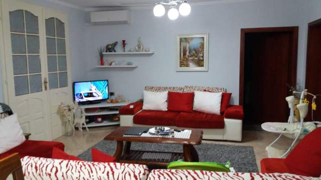 Elbasan, shitet shtepi 312 m² 22.000.000 Leke