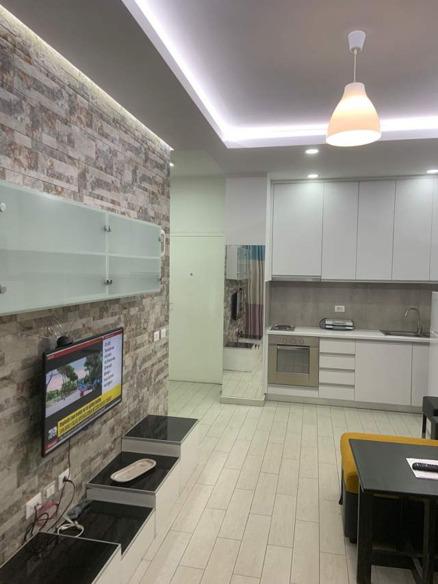 Tirane, jepet me qera apartament 1+1+BLK Kati 1, 57 m² 60.000 Leke (Komuna Parisit)