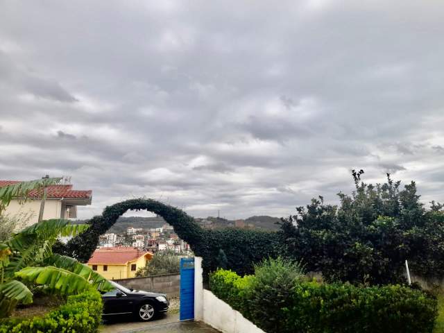 Durres, shitet apartament 2+1 Kati 0, 112 m² 75.000 Euro (plepa shkallnur)