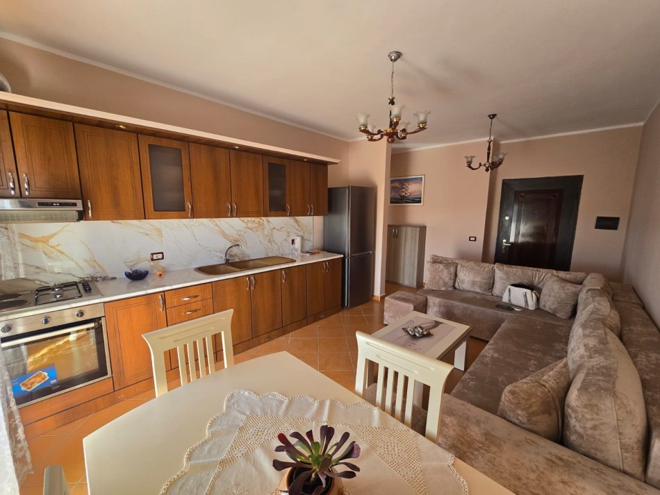 Durres, shitet apartament 1+1+Ballkon Kati 3, 70 m² 75.000 € (Golem)