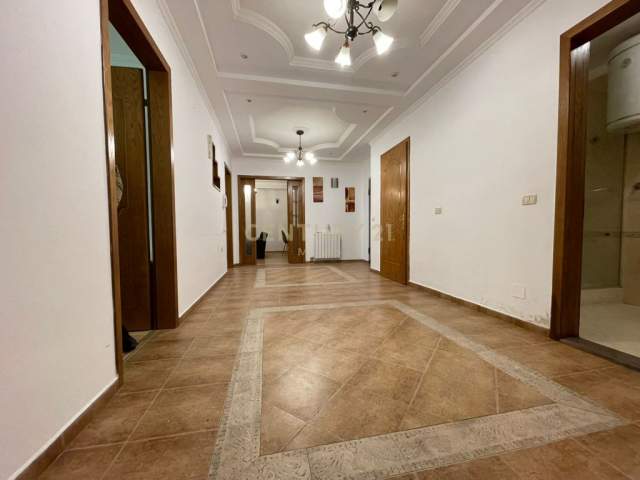 Tirane, shes apartament 3+1+A+BLK Kati 4, 135 m² 197.000 Euro (Petro Nini, Bllok)